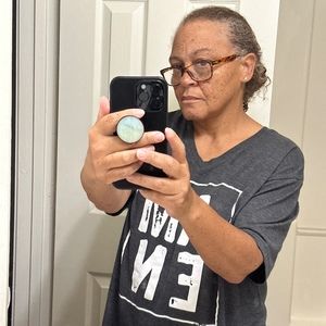 Meet your Posher, Lori